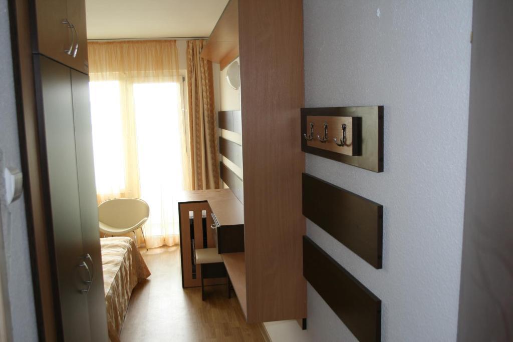 Hotel Capitol Jupiter Oda fotoğraf